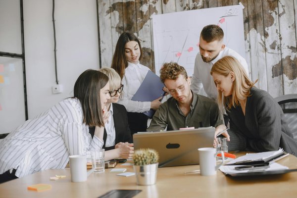 Quels critères pour une évaluation de performance objective en entreprise de conseil?