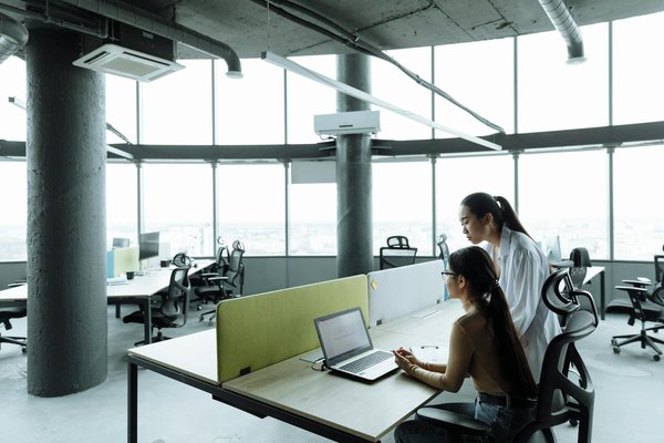 Quelle est la démarche pour obtenir une autorisation d'exploitation commerciale pour un agrandissement de magasin en France ?